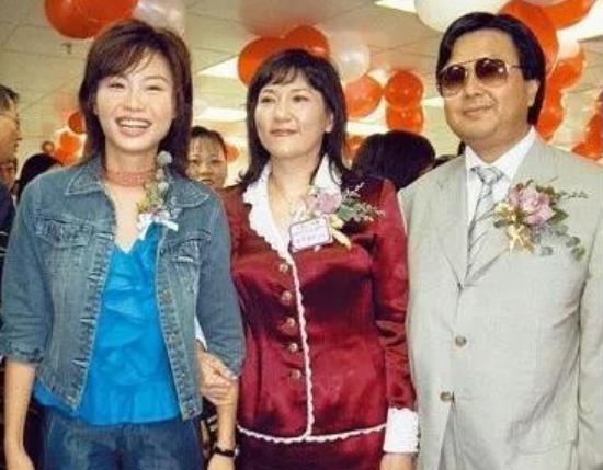 香港驗血配有采血工具嗎(誰知道有關(guān)獻血的知識 今天晚上就